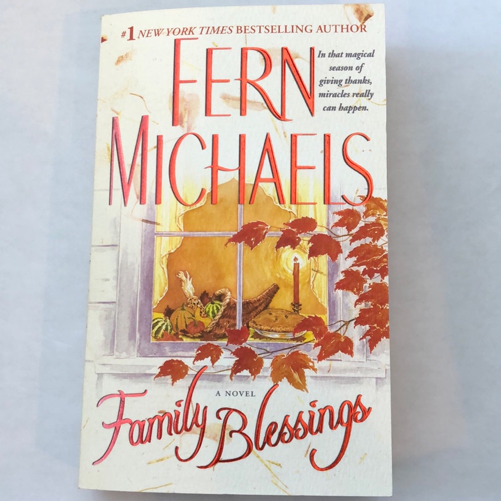 ⭐️5 for $15⭐️Family Blessings by Fern Michaels | Book